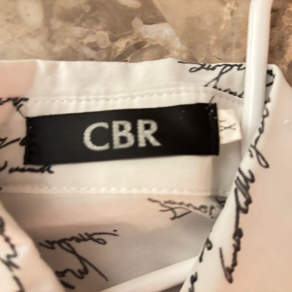 CBR White Blouse with Script Design - Picture 6 of 6
